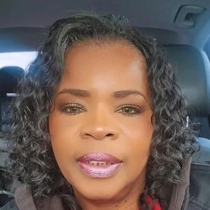 Meet your Posher, Cassandra